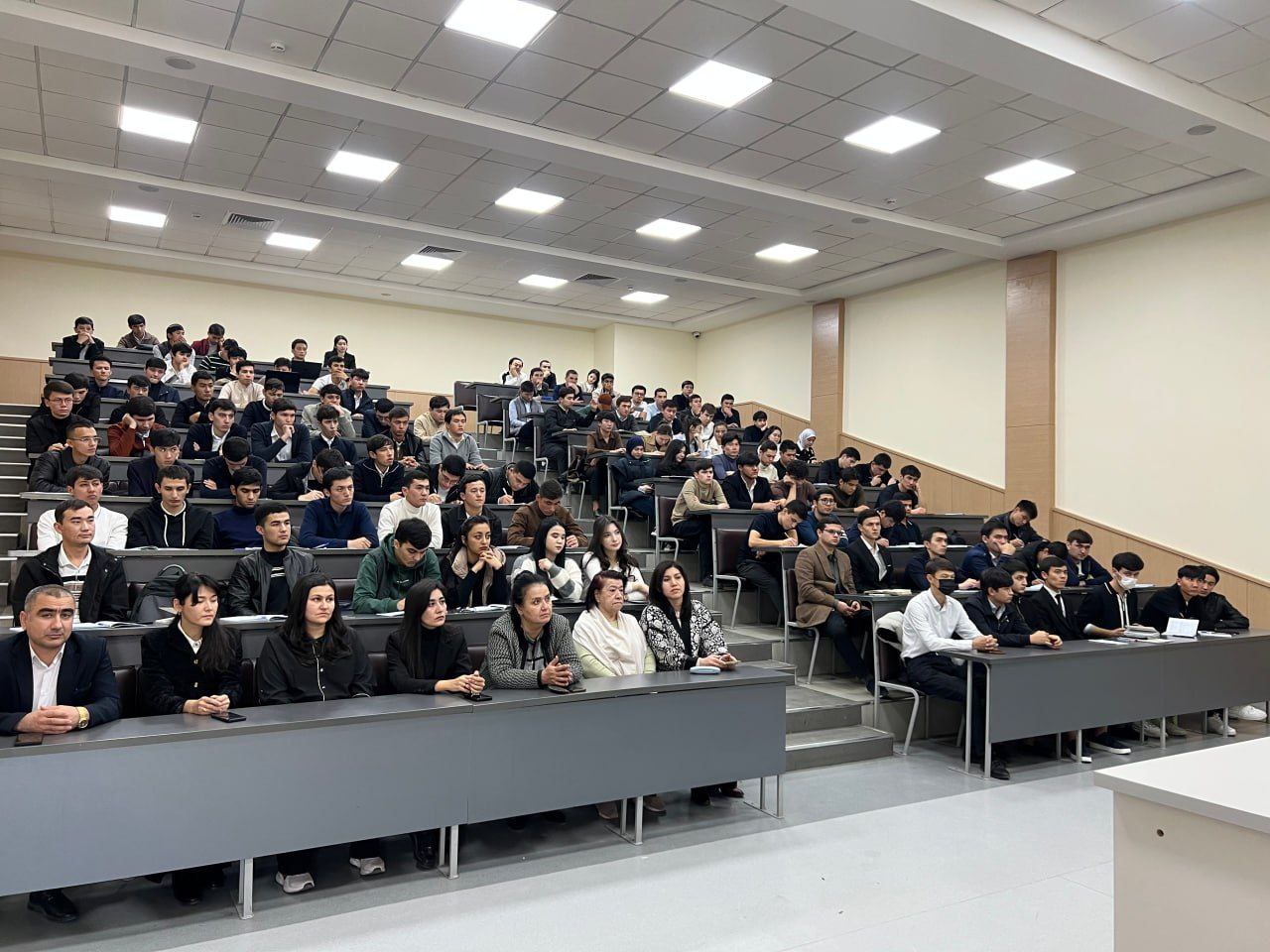 Toshkent arxitektura-qurilish universitetida “Yoshlarning manaviy-ahloqiy holatiga taʼsir koʻrsatuvchi huquqbuzarlik, giyohvandlik, axloqsizlik” kabi muommalarni bartaraf etishning samarali yoʻllari boʻyicha tadbir oʻtkazildi